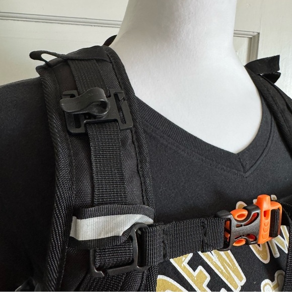 EcoGear Hiking & Biking Backpack – Hydration-Ready! - Picture 7 of 7